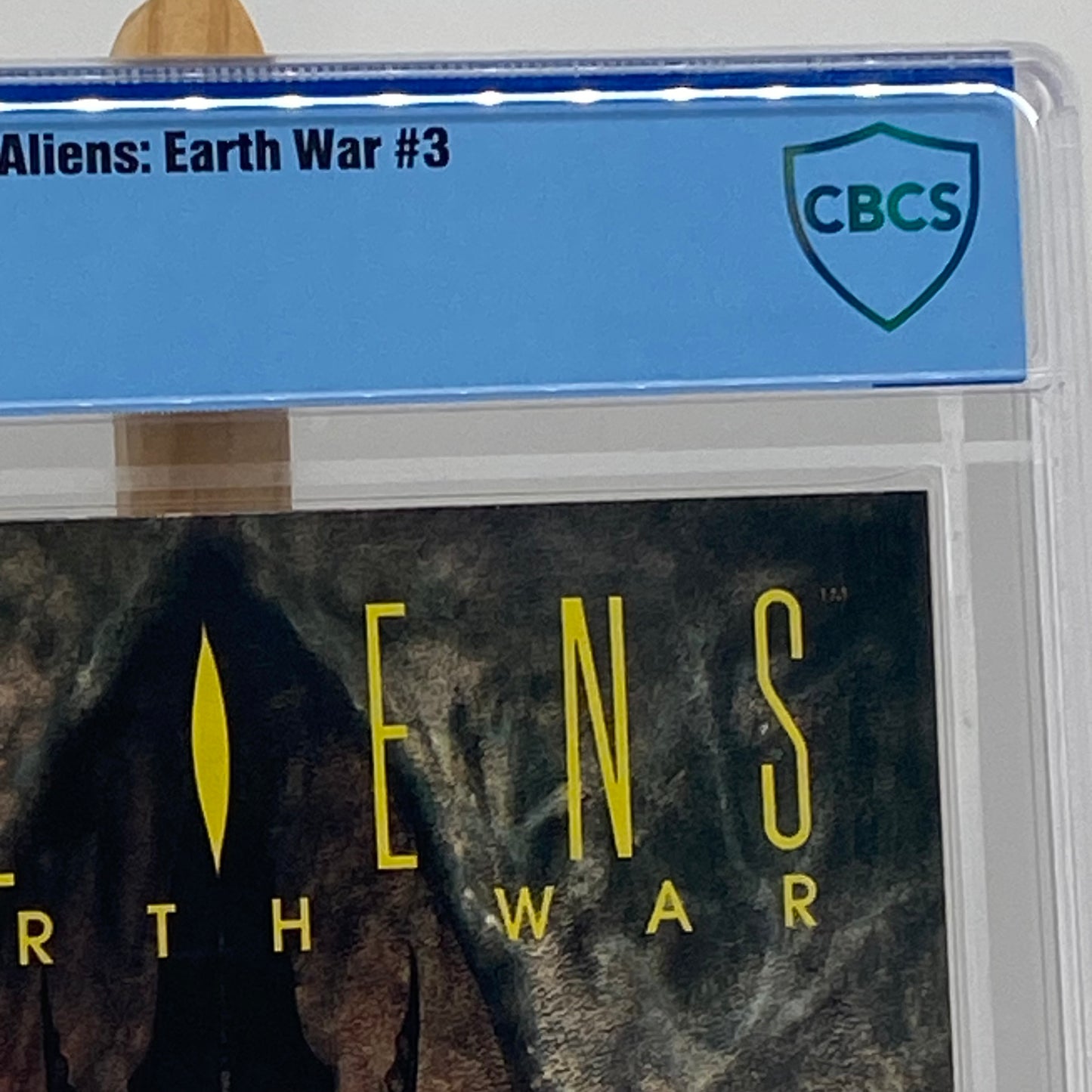 Aliens: Earth War #3 Graded 9.8 Comic Book CBCS Matching Card Dark Horse Comics
