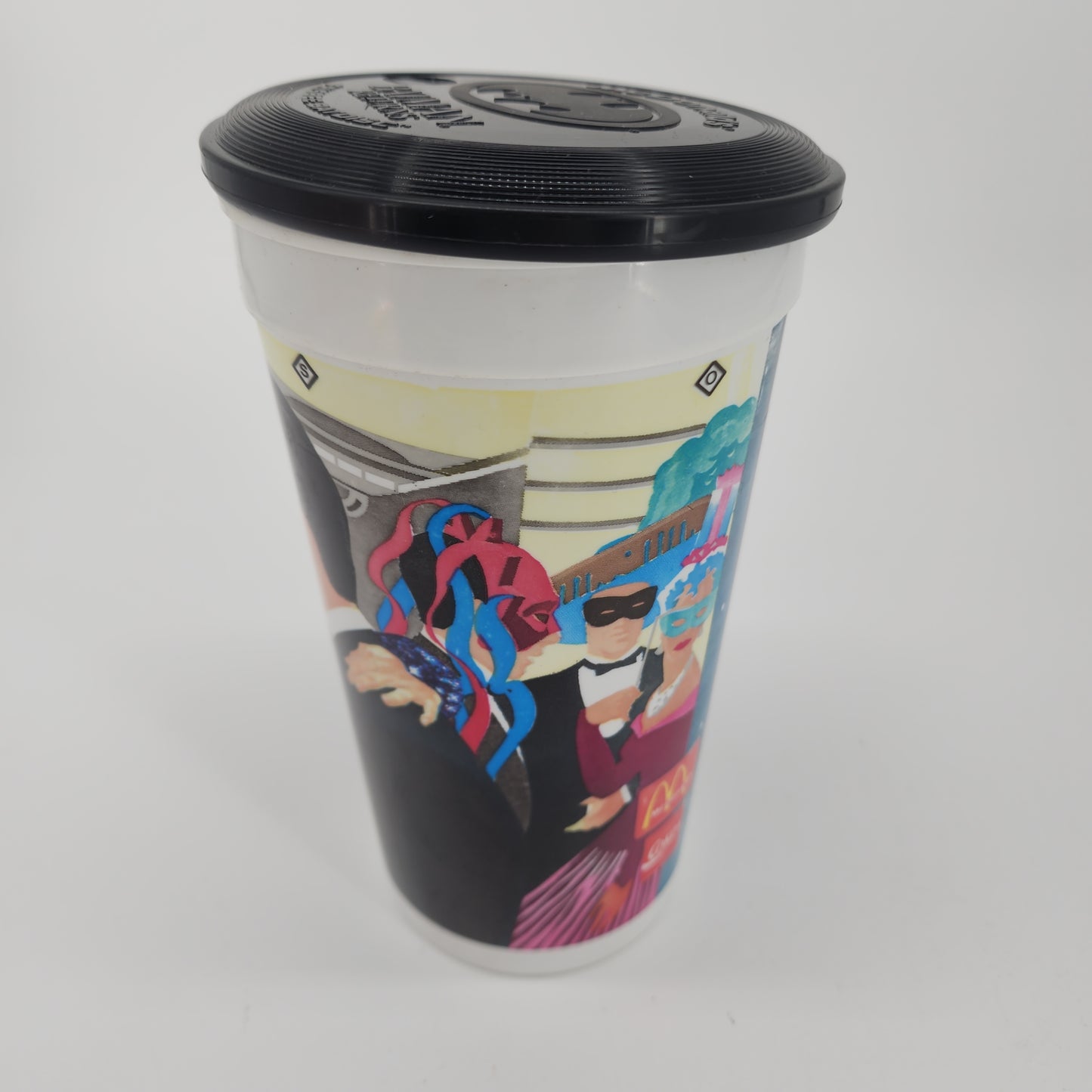 BATMAN RETURNS CATWOMAN 1992 MCDONALDS DC PLASTIC CUP COCA COLA