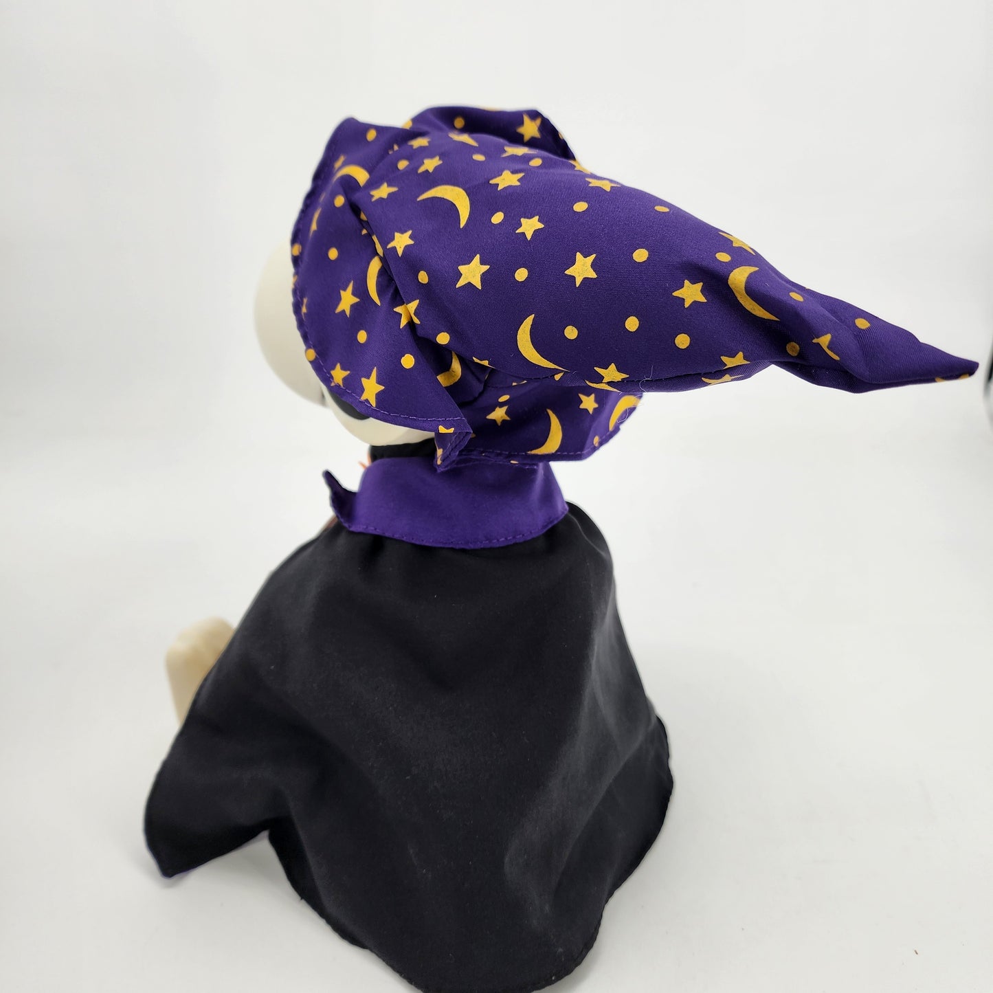 Snoopy 1997 Gemmy Peanuts Dancing Witch 9” WORKS!