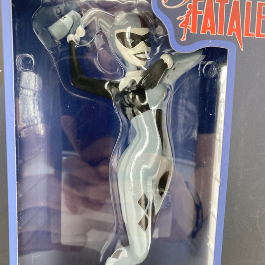 HARLEY QUINN B&W FEMME FATALES SDCC EXCLUSIVE '15 BATMAN ANIMATED #1788 Of 4000