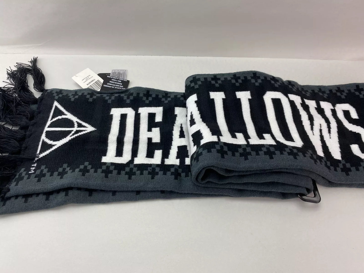 Harry Potter SCARF The Deathly Hallows New from Hot Topic Daniel Radcliff