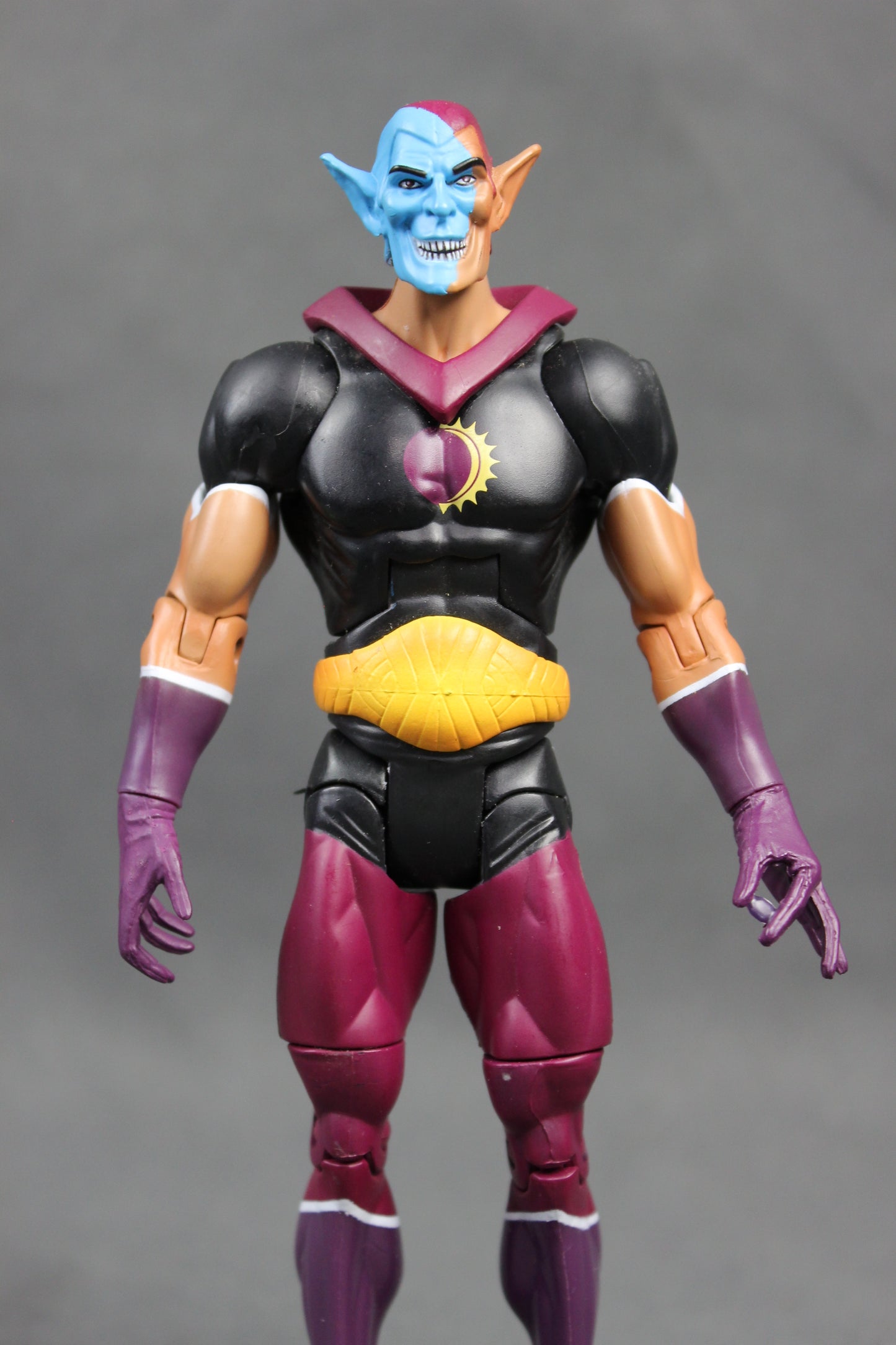 Eclipso - Complete Mattel DC Universe Classics